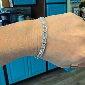 8 ctw moissanite baguette tennis bracelet